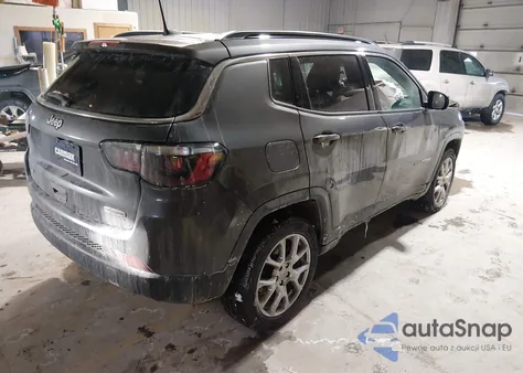 2022 Jeep Compass Latitude Lux 4X4 z USA, uszkodzony, nr VIN 3C4NJDFB1NT201676